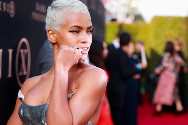 الممثلة كوتا إبيرهاردت تحضر حفل العرض الأول لفيلم دارك فونيكس (Dark Phoenix) في هوليود، الولايات المتحدة 4 يونيو/ حزيران 2019 - سبوتنيك عربي