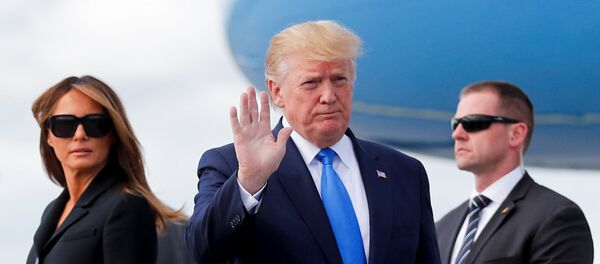 الرئيس الأمريكي دونالد ترامب وزوجته ميلانيا ترامب الرئيس الأمريكي دونالد ترامب وزوجته ميلانيا ترامب - سبوتنيك عربي