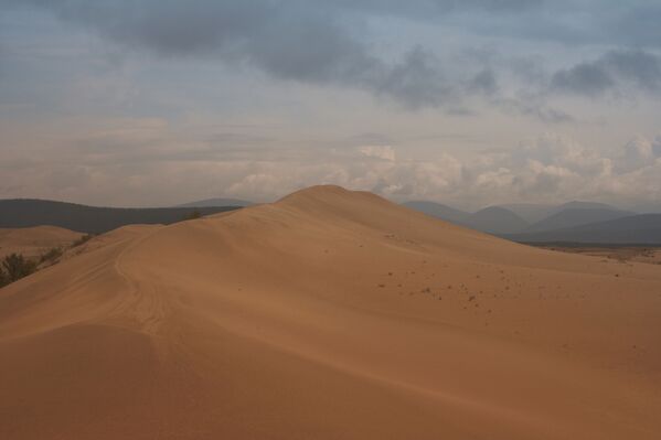 رمال تشارا، منطقة كلارسكي - سبوتنيك عربي