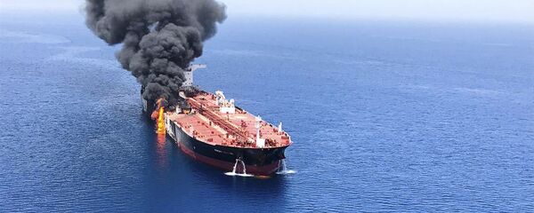 استهداف ناقلتي نفط في خليج عمان، 13 يونيو/ حزيران 2019 - سبوتنيك عربي