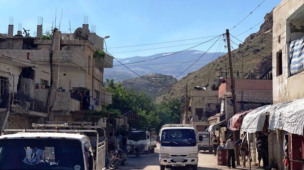 اللاجئون السوريون يعودون من لبنان إلى وطنهم ومنازلهم، بيت جن، سوريا - سبوتنيك عربي