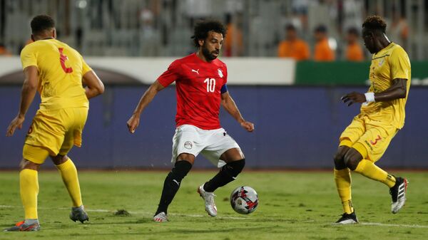 محمد صلاح في مباراة مع منتخب مصر - سبوتنيك عربي