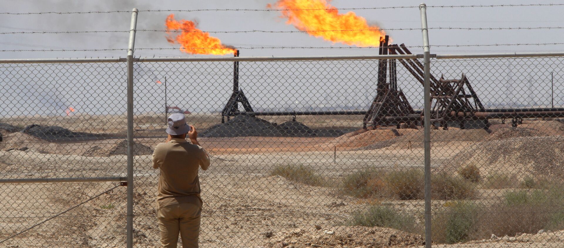 حقل نفط غرب القرنة -1، الذي تديره شركة إكسون موبيل بالقرب من البصرة - سبوتنيك عربي, 1920, 31.05.2021