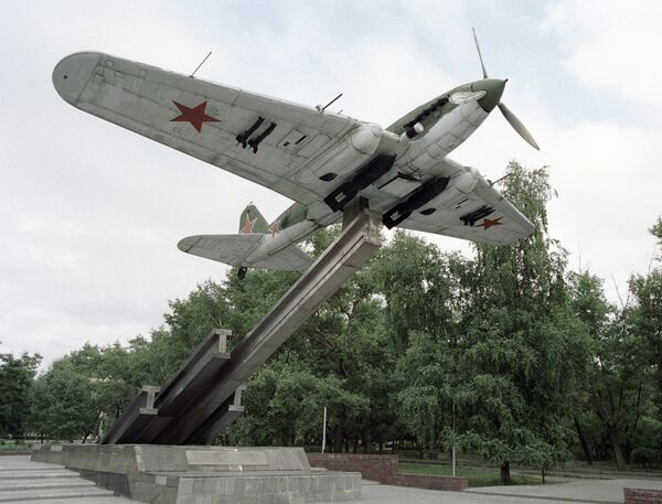 تمثال طائرة إيل-2 - سبوتنيك عربي