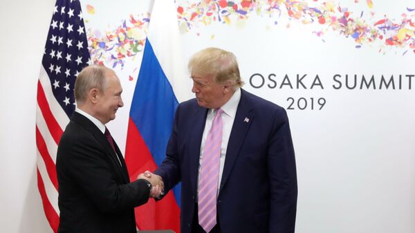 قمة مجموعة العشرين - لقاء الرئيس الروسي فلاديمير بوتين والأمريكي دونالد ترامب في مدينة أوساكا اليابانية، اليابان 28 يونيو/ حزيران 2019 - سبوتنيك عربي