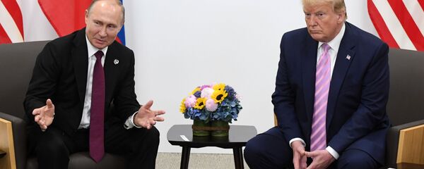 قمة مجموعة العشرين - لقاء الرئيس الروسي فلاديمير بوتين والأمريكي دونالد ترامب في مدينة أوساكا اليابانية، اليابان 28 يونيو/ حزيران 2019 - سبوتنيك عربي