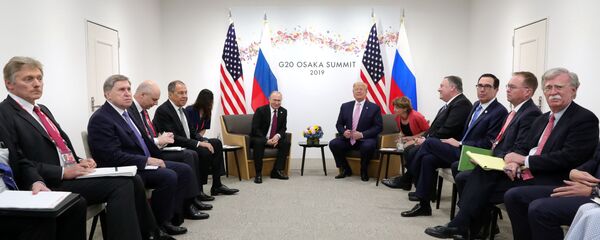 قمة مجموعة العشرين - لقاء الرئيس الروسي فلاديمير بوتين والأمريكي دونالد ترامب في مدينة أوساكا اليابانية، اليابان 28 يونيو/ حزيران 2019 - سبوتنيك عربي