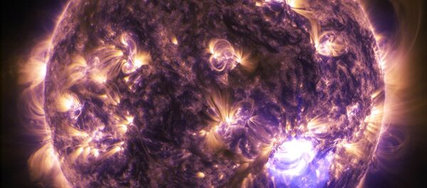 انبعاث وهج شمسي كبير - سبوتنيك عربي