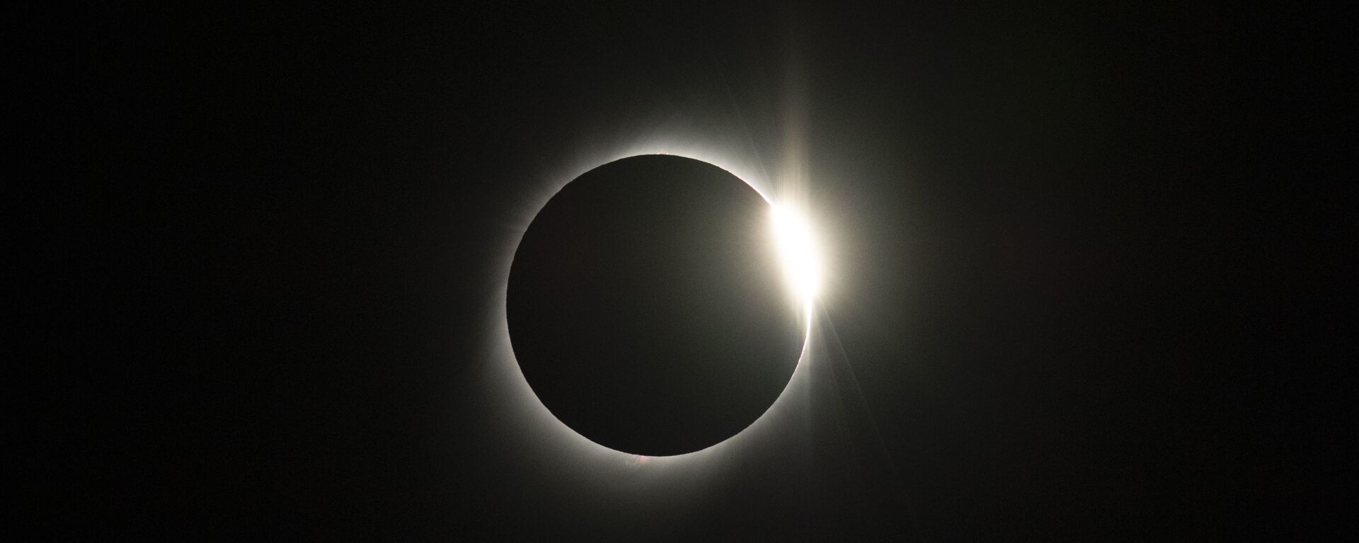 كسوف الشمس في 2 يوليو/ تموز 2019، مأخوذ من المرصد في تشيلي - سبوتنيك عربي, 1920, 04.12.2021