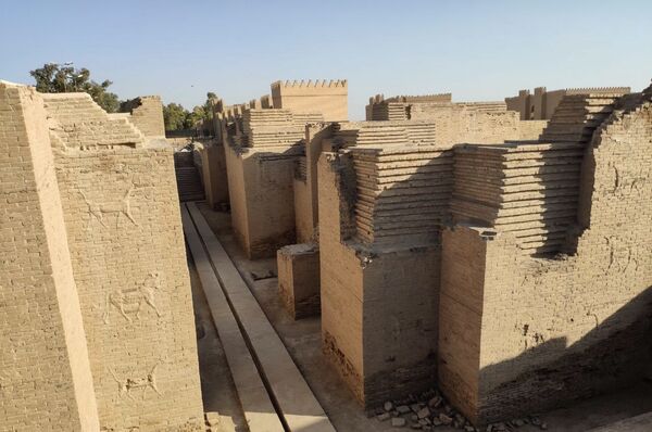 بالصور... بوابة الإله ترتقب سياح العالم في العراق بالصور... بوابة الإله ترتقب سياح العالم في العراق - سبوتنيك عربي