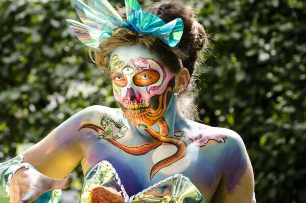 عارضات في مهرجان الرسم على الجسم الدولي (2019 World Bodypainting Festival) في النمسا - سبوتنيك عربي