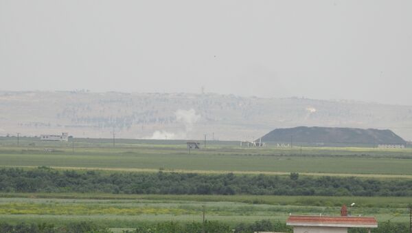 20 غارة ليلية للحربي السوري الروسي على مقرات التركستان الصينيين غرب إدلب - سبوتنيك عربي