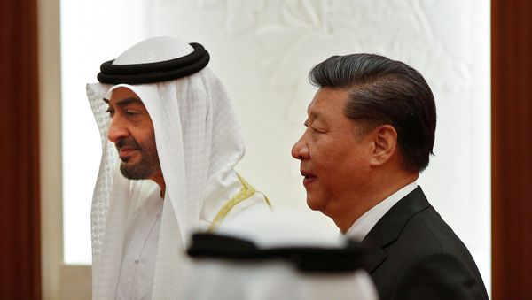ولي عهد أبو ظبي الشيخ محمد بن زايد آل نهيان مع الرئيس الصيني شي جين بينغ في بكين ولي عهد أبو ظبي الشيخ محمد بن زايد آل نهيان مع الرئيس الصيني شي جين بينغ في بكين - سبوتنيك عربي