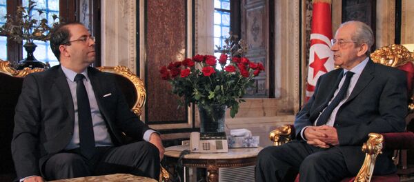 اجتماع بين رئيس البرلمان التونسي محمد الناصر ورئيس الحكومة يوسف الشاهد بعد وفاة الرئيس السبسي - سبوتنيك عربي