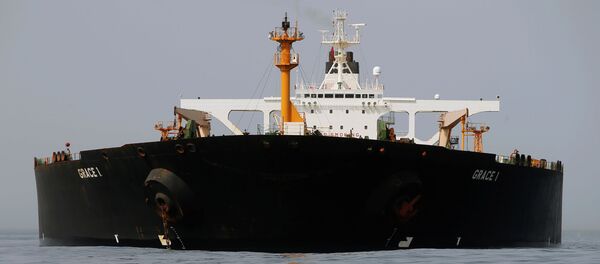  ناقلة نفط إيرانية احتجزتها بريطانيا في جبل طارق  - سبوتنيك عربي