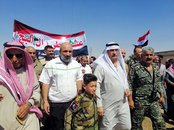 بالصور... العشائر السورية تدعو لتمكينها من مقاومة الاحتلالين الأمريكي والتركي - سبوتنيك عربي