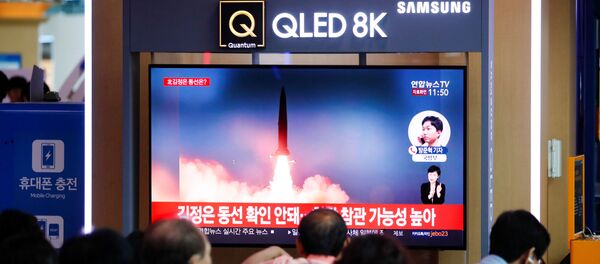 كوريا الشمالية تطلق صواريخ باليستية باتجاه ساحلها الشرقي في بحر اليابان - سبوتنيك عربي