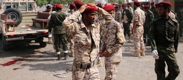 الهجوم على معسكر الجلاء في عدن - اليمن - الجيش اليمني - سبوتنيك عربي