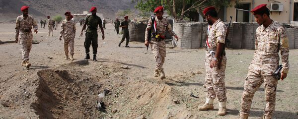 الهجوم على معسكر الجلاء في عدن - اليمن - الجيش اليمني الهجوم على معسكر الجلاء في عدن - اليمن - الجيش اليمني - سبوتنيك عربي