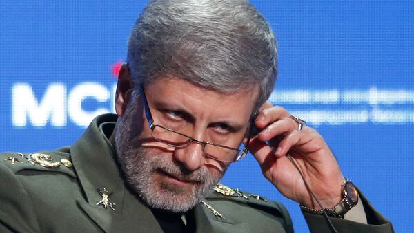 وزير الدفاع الإيراني أمير حاتمي، أبريل 2018 - سبوتنيك عربي