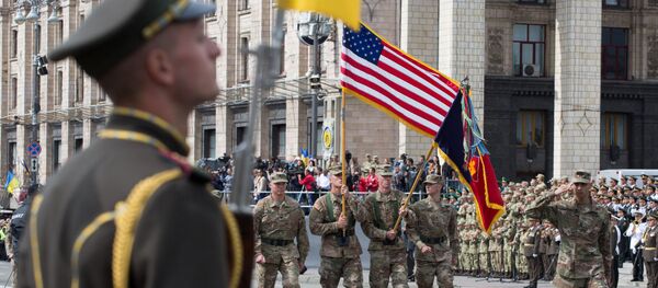 الناتو في كييف خلال الاحتفال بعيد استقلال أوكرانيا - سبوتنيك عربي