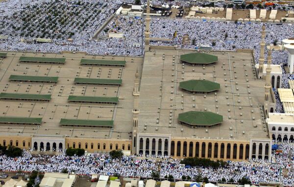 انتظره الملايين... ماذا وراء قرار إلغاء رسوم تكرار العمرة ولماذا تراجعت السعودية - سبوتنيك عربي