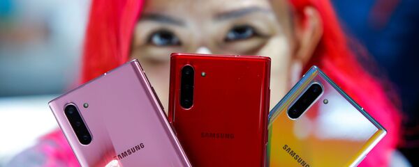 شركة سامسونغ تكشف رسميا عن منتجاتها الجديدة في مؤتمر عقد في نيويورك، 7 أغسطس/ آب 2019 - سبوتنيك عربي