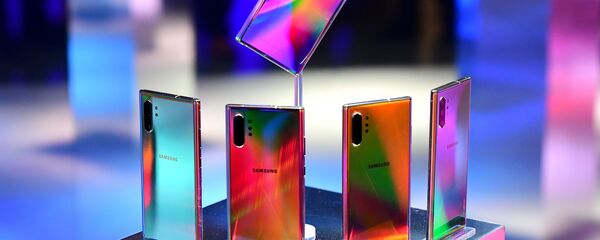 شركة سامسونغ تكشف رسميا عن منتجاتها الجديدة في مؤتمر عقد في نيويورك، 7 أغسطس/ آب 2019 - سبوتنيك عربي