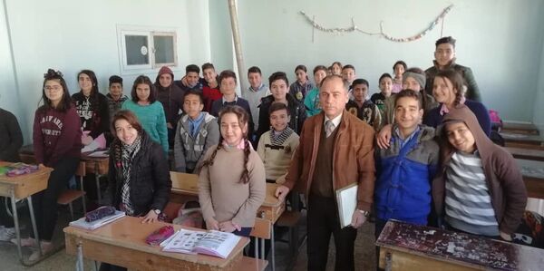 رغم نقص الاختصاصيين... آلاف الطلاب السوريين يتعلمون اللغة الروسية (فيديو- صور) - سبوتنيك عربي