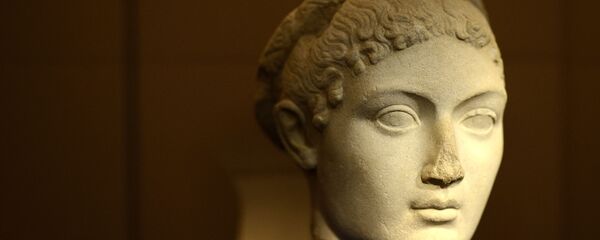 تمثال منسوب للملكة كليوباترا - سبوتنيك عربي