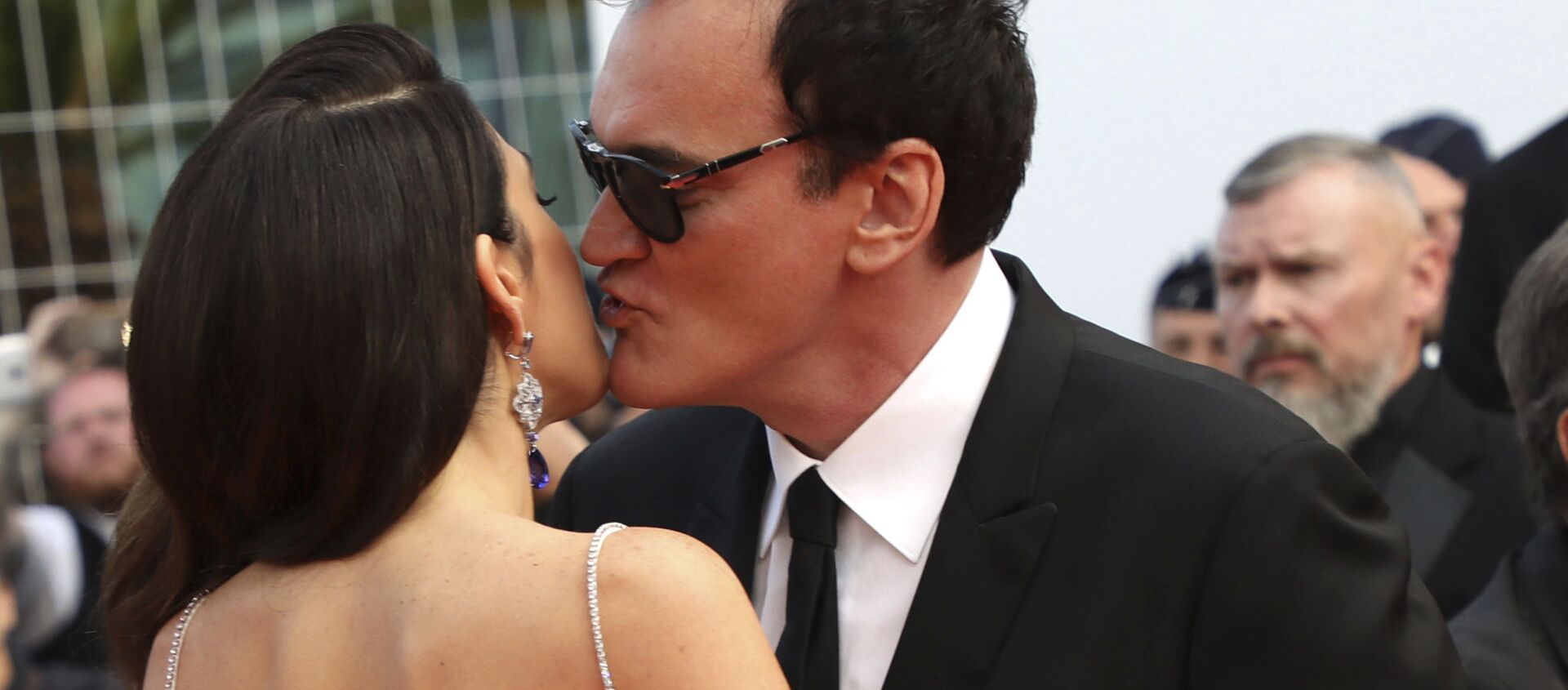 المخرج تارانتينو يقبل زوجته دانييلا بيك - سبوتنيك عربي, 1920, 22.08.2019