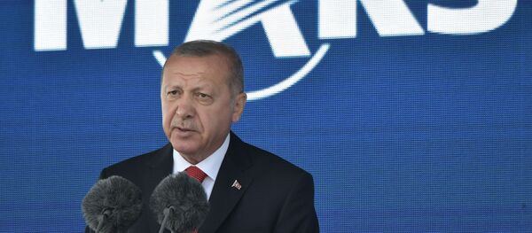 الرئيس التركي رجب طيب أردوغان في معرض ماكس 2019 للطيران الجوي في مطار جوكوفسكي في ضواحي موسكو، 27 أغسطس/ آب 2019 الرئيس التركي رجب طيب أردوغان في معرض ماكس 2019 للطيران الجوي في مطار جوكوفسكي في ضواحي موسكو، 27 أغسطس/ آب 2019 - سبوتنيك عربي