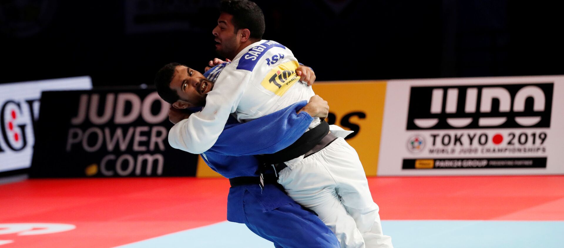 لاعب الجودو الإسرائيلي ساجي موكي واللاعب المصري محمد عبد العال - سبوتنيك عربي, 1920, 20.02.2021