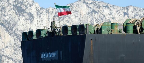 ناقلة النفط الإيرانية أدريان داريا، المعروفة سابقًا باسم غريس 1، قبالة ساحل جبل طارق في 18 أغسطس 2019 - سبوتنيك عربي