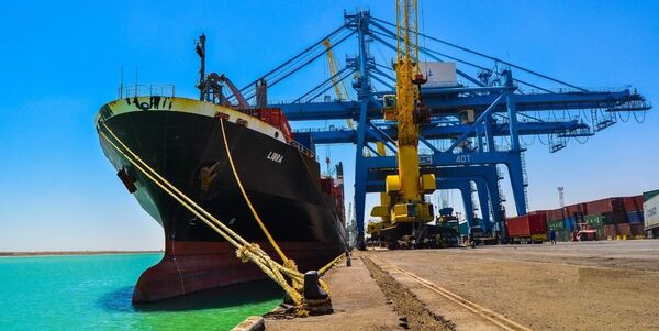 العراق ينهض بأهم موانئه المدمرة نتيجة الحرب مع إيران... صور  - سبوتنيك عربي