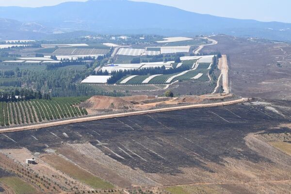 بالفيديو والصور... هدوء أمني في جنوب لبنان وتحسب إسرائيلي عند الحدود بالفيديو والصور... هدوء أمني في جنوب لبنان وتحسب إسرائيلي عند الحدود - سبوتنيك عربي