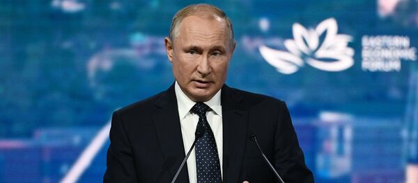 الرئيس الروسي، فلاديمير بوتين، المؤتمر الاقتصادي الشرقي في فلاديفوستوك 5 سبتمبر/ أيلول 2019 - سبوتنيك عربي