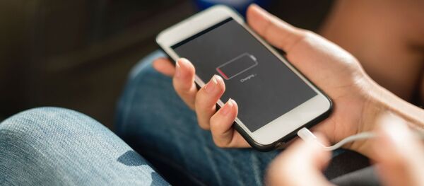 شحن هاتف - سبوتنيك عربي