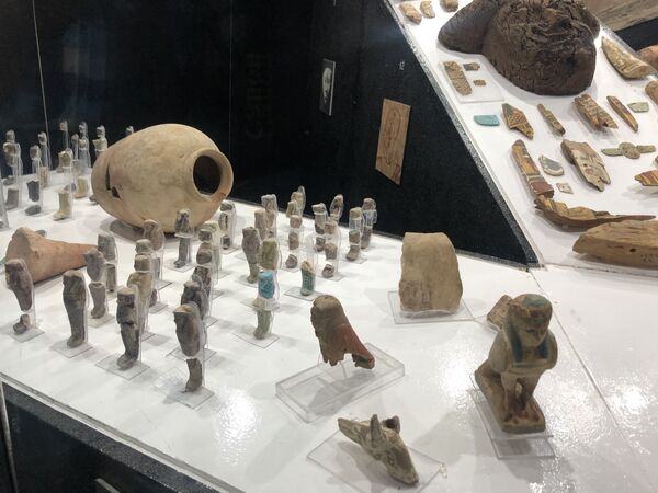 بالصور... عرض تابوت أثري لآخر ملكات الأسرة الـ19 في مصر - سبوتنيك عربي