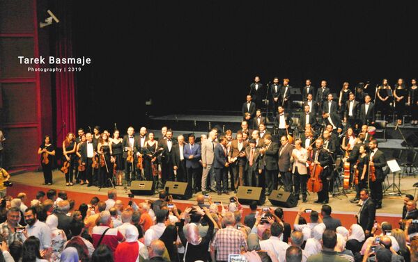 وزارة الثقافة السورية تكرّم الفنان صباح فخري في دار الأوبرا بدمشق - سبوتنيك عربي