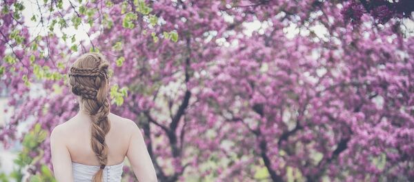 إمرأة بثوب زفاف  - سبوتنيك عربي