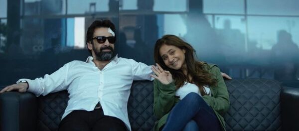 كريم عبد العزيز ونيللي كريم في كواليس الفيلم المصري الفيل الأزرق 2 - سبوتنيك عربي