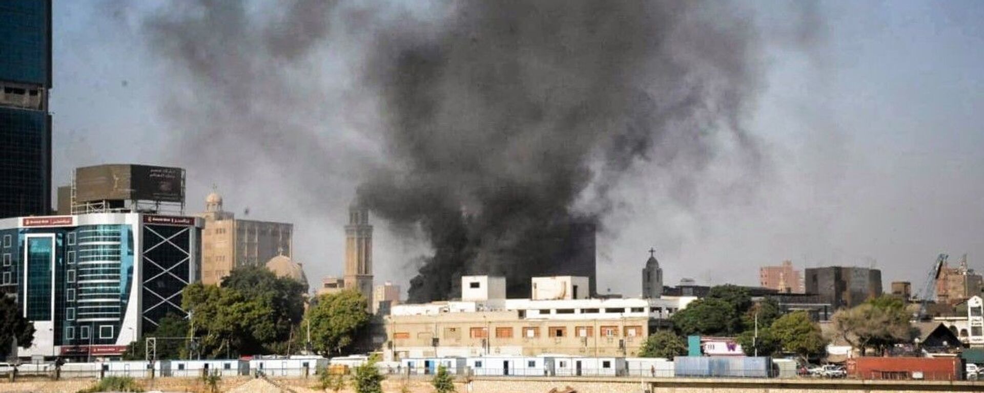 حريق وكالة البلح في القاهرة بكورنيش النيل - سبوتنيك عربي, 1920, 07.07.2025