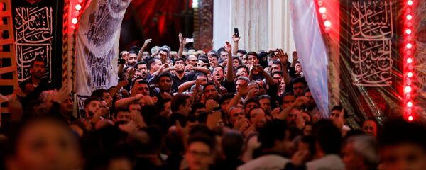 الاحتفال بيوم عاشوراء في مدينة كربلاء العراقية - سبوتنيك عربي