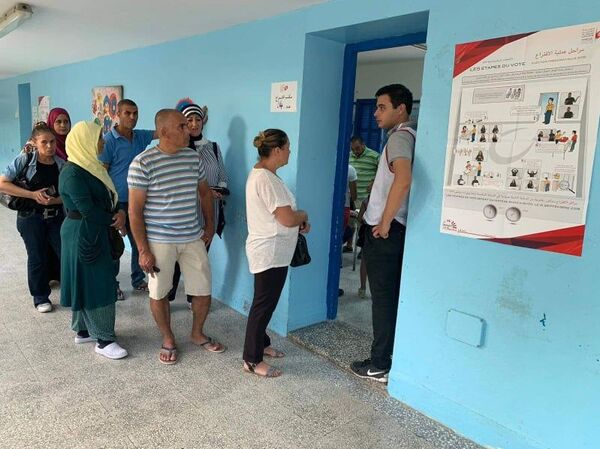 رئاسية تونس... إقبال ضعيف أغلبه لكبار السن - سبوتنيك عربي