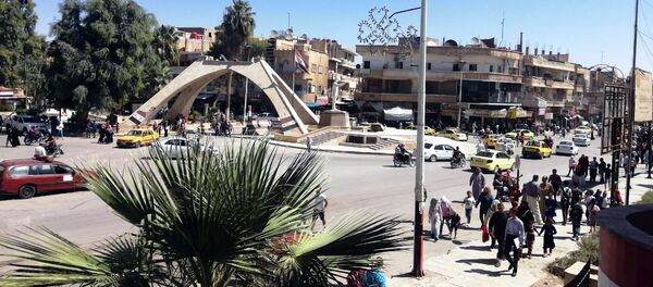 قسد يعتقل عشرات العرب شرق الفرات ويقتاد 200 طفل من الهول لجهة مجهولة - سبوتنيك عربي