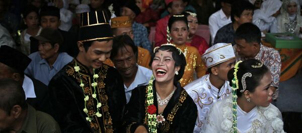 عرس في إندونسيا عرس في إندونسيا - سبوتنيك عربي