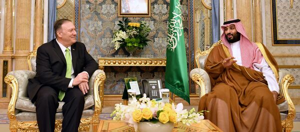  ولي العهد السعودي محمد بن سلمان يستقبل وزير الخارجية الأمريكية مايك بومبيو في الرياض - سبوتنيك عربي