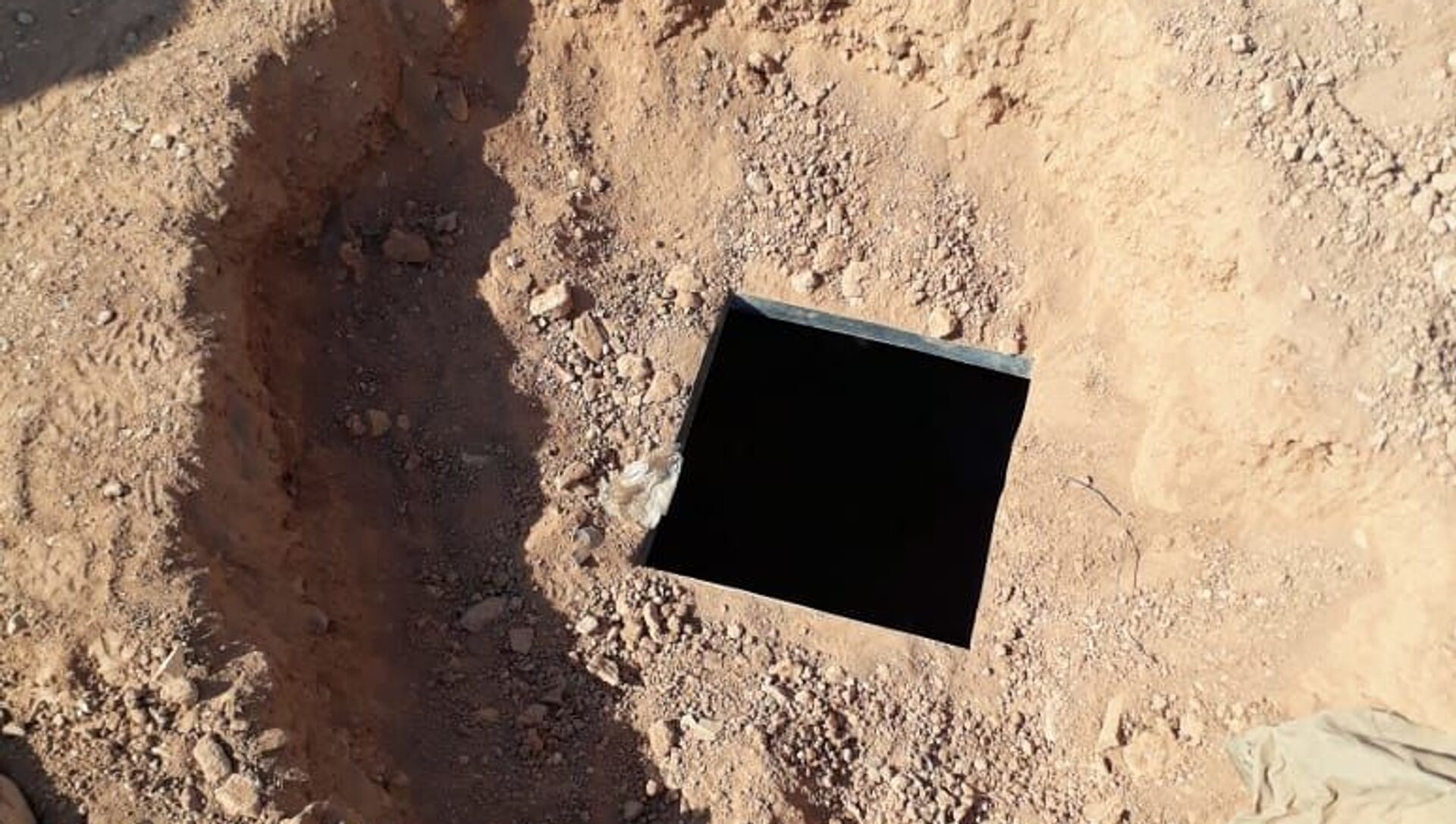 القوات العراقية تدمر مخازن أسلحة لـداعش في الحدود القوات العراقية تدمر مخازن أسلحة لـداعش في الحدود - سبوتنيك عربي, 1920, 17.04.2021