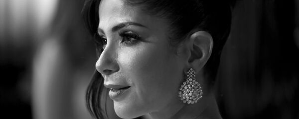 الفنانة المصرية منى زكي في حفل افتتاح الدورة الثالثة لمهرجان الجونة السينمائي، الجونة، الغردقة، 19 سبتمبر/أيلول 2019 الفنانة المصرية منى زكي في حفل افتتاح الدورة الثالثة لمهرجان الجونة السينمائي، الجونة، الغردقة، 19 سبتمبر/أيلول 2019 - سبوتنيك عربي